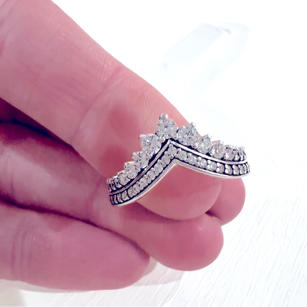 pandora princess wishbone ring | size 6 | nwt - Picture 5 of 8